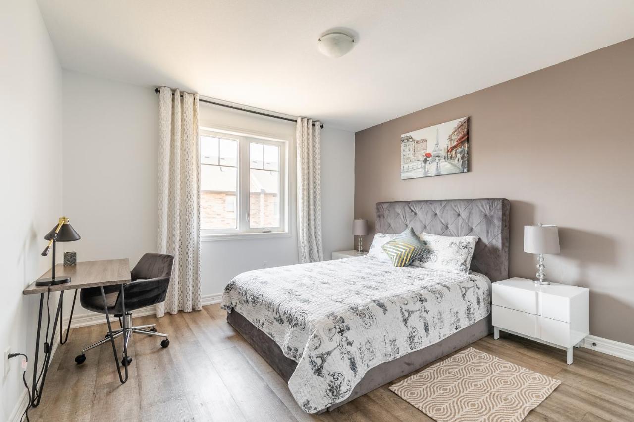 Modern Hamilton Homes Lake Ontario Shore By Globalstay Exterior photo