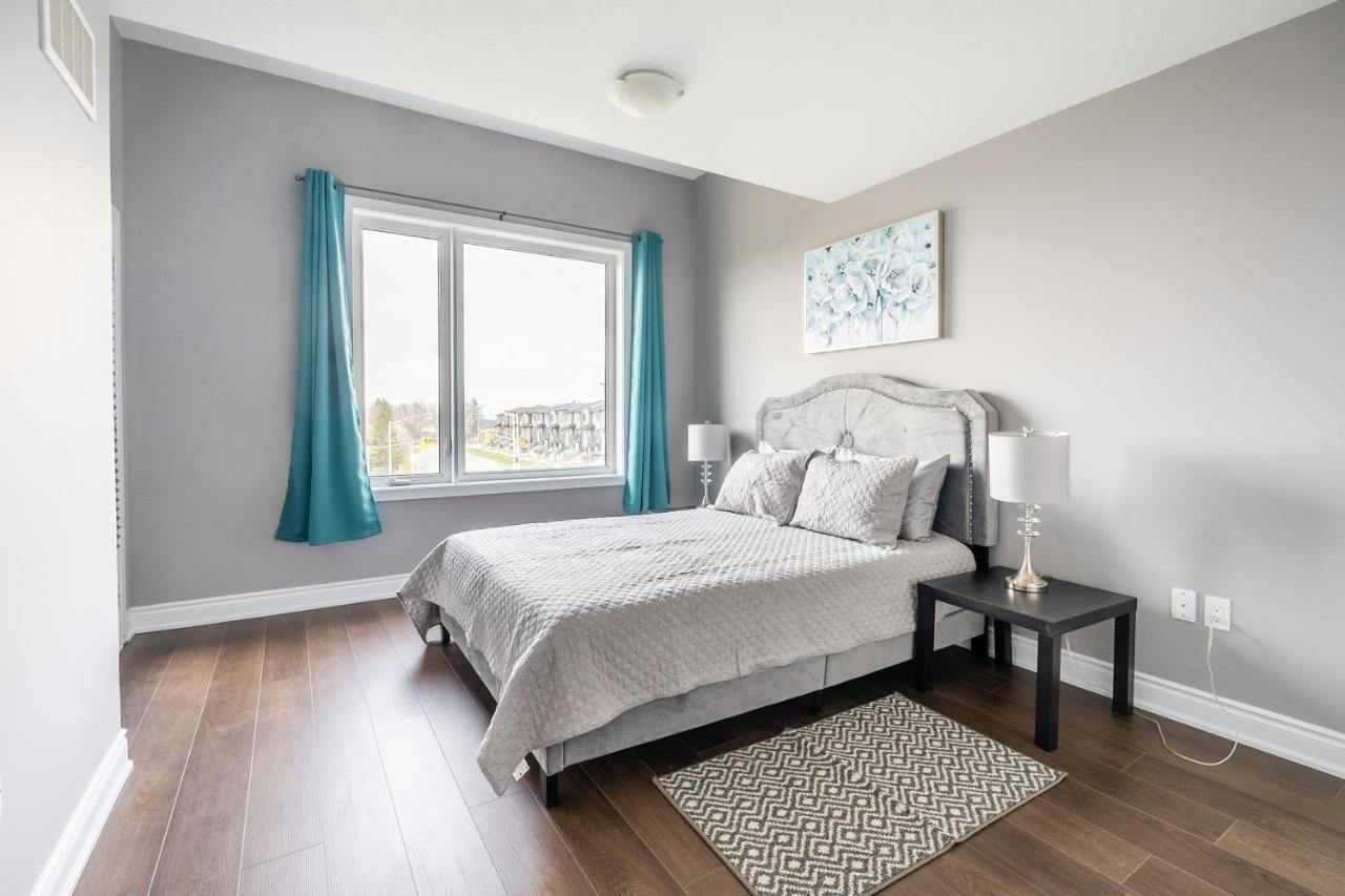 Modern Hamilton Homes Lake Ontario Shore By Globalstay Exterior photo