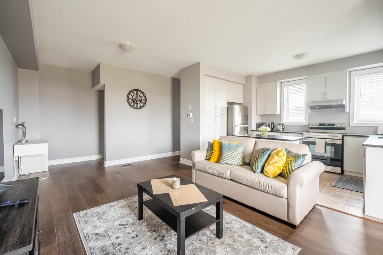 Modern Hamilton Homes Lake Ontario Shore By Globalstay Exterior photo